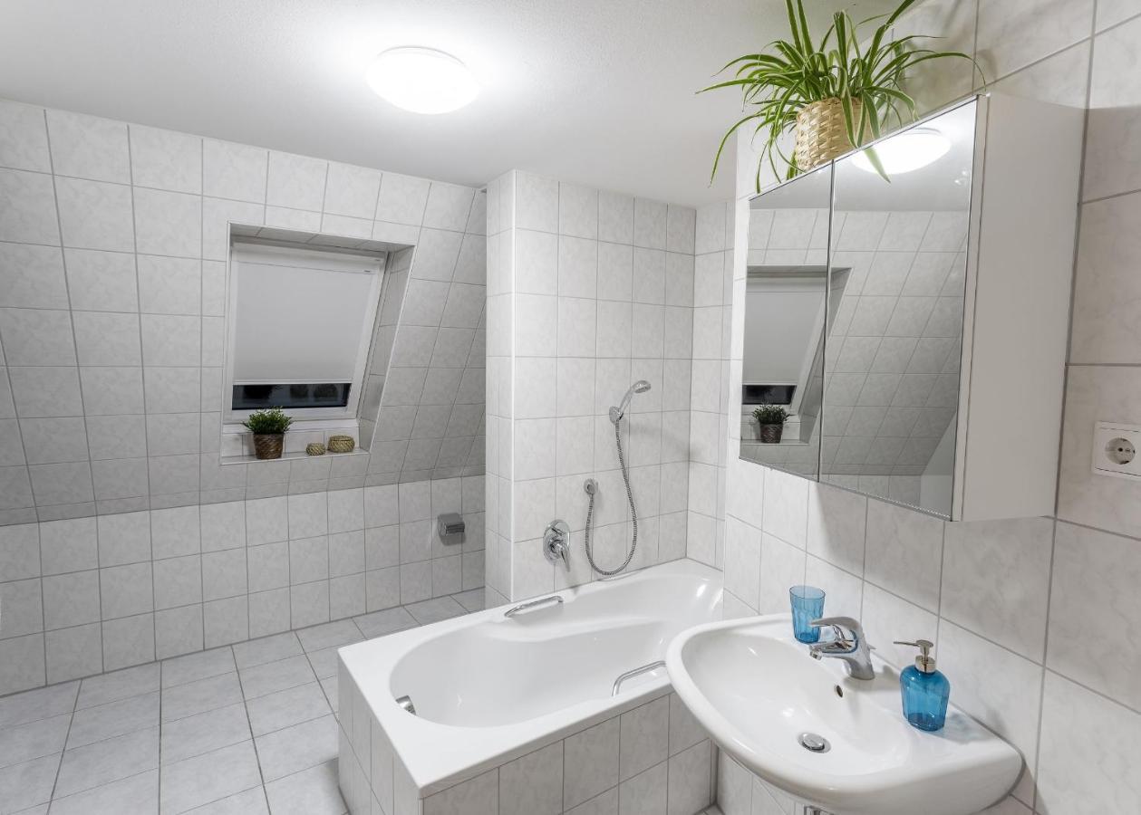 Gastezimmer 20 Min. Zur Messe & Stadtzentrum Nuremberg Bagian luar foto